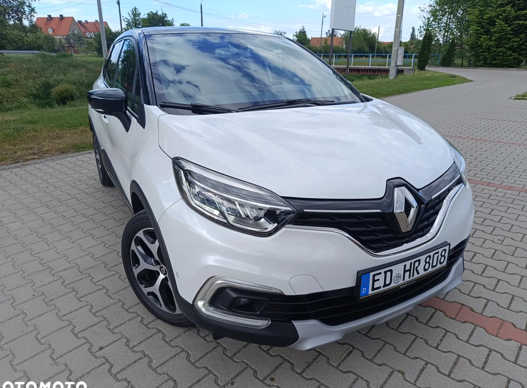 Renault Captur cena 58900 przebieg: 53000, rok produkcji 2020 z Paczków małe 704